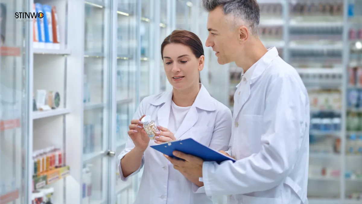 study pharmacy in Romania in english